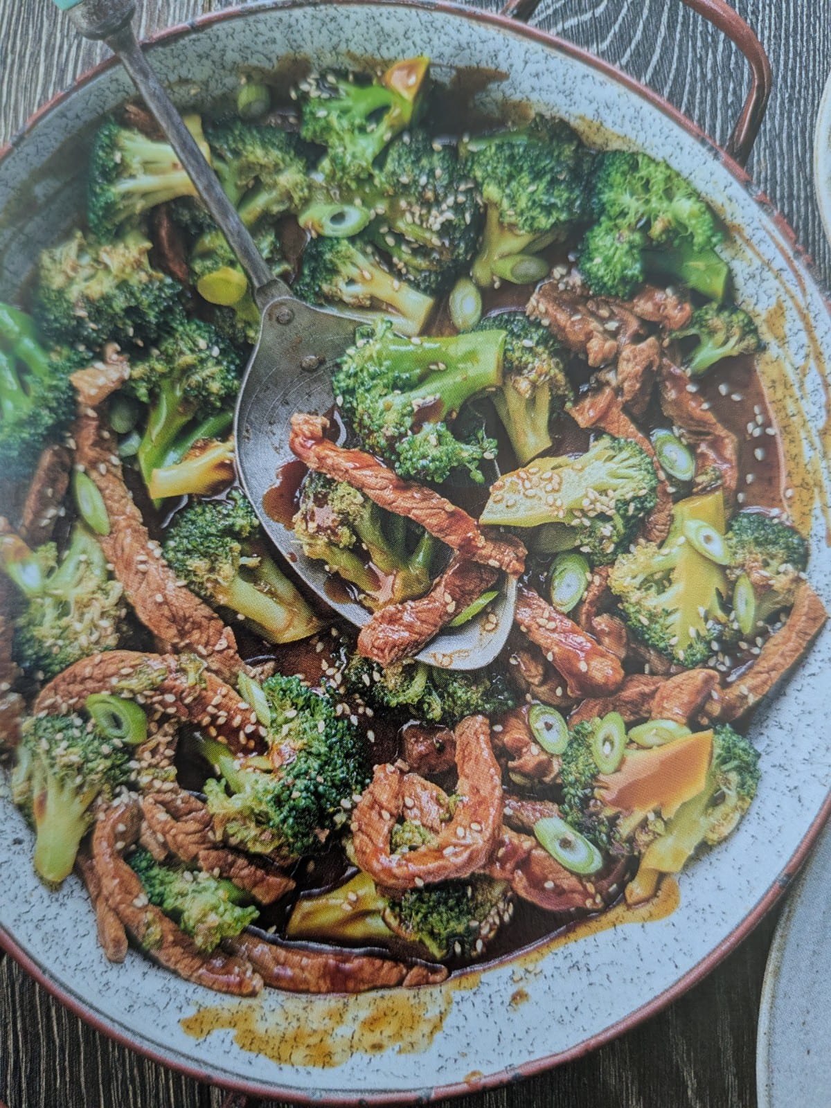 Chinese Takeaway-style Garlic Beef and Broccoli Bowls